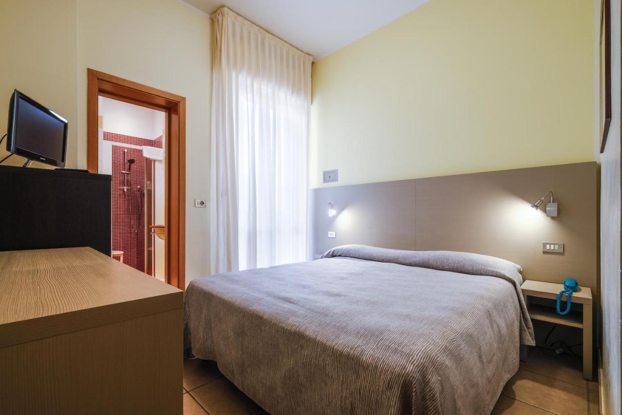 Hotel Thea Беллария-Иджеа-Марина Экстерьер фото