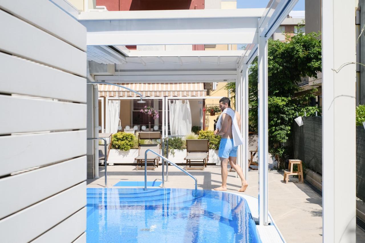 Hotel Thea Беллария-Иджеа-Марина Экстерьер фото