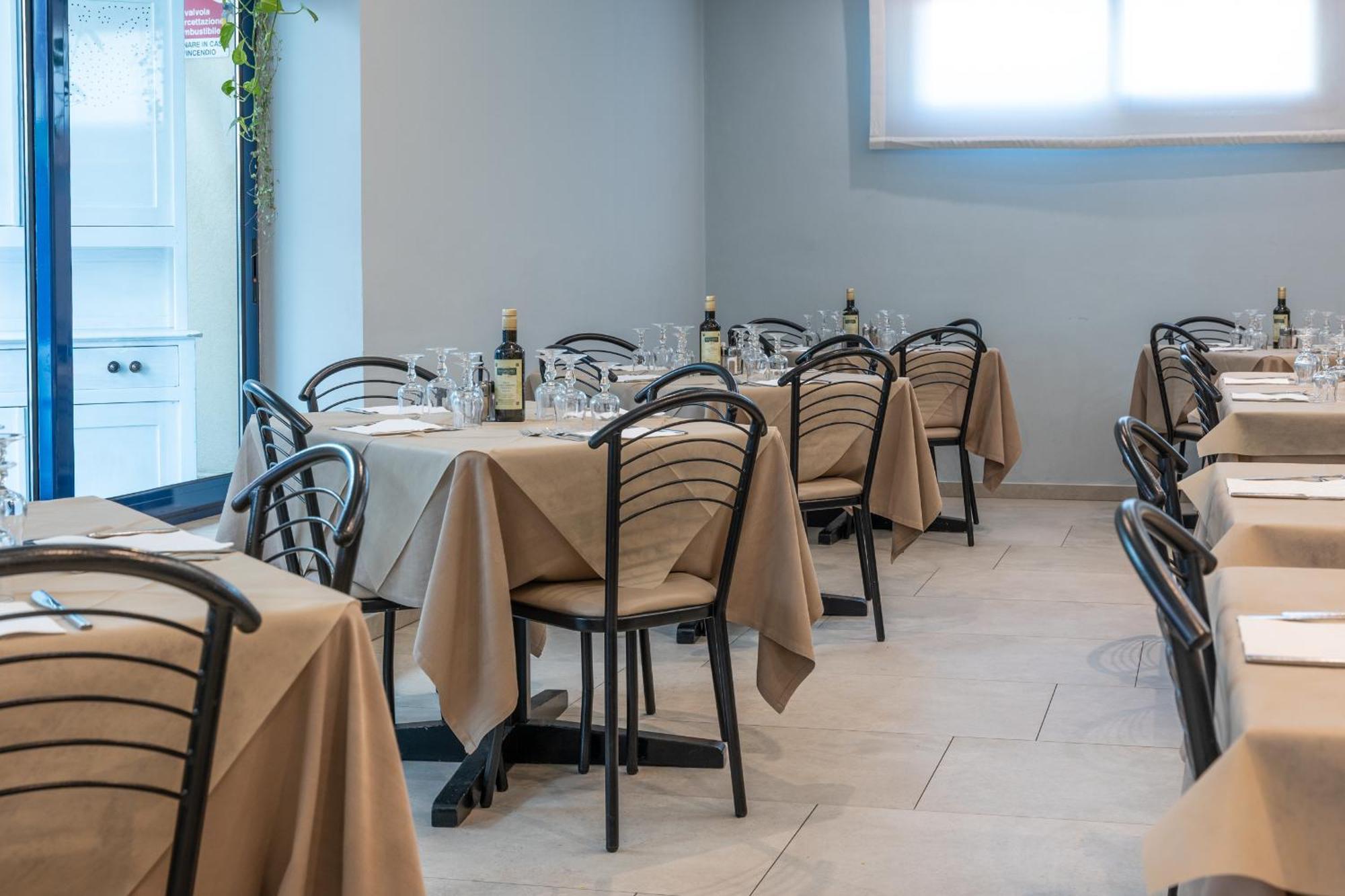 Hotel Thea Беллария-Иджеа-Марина Экстерьер фото