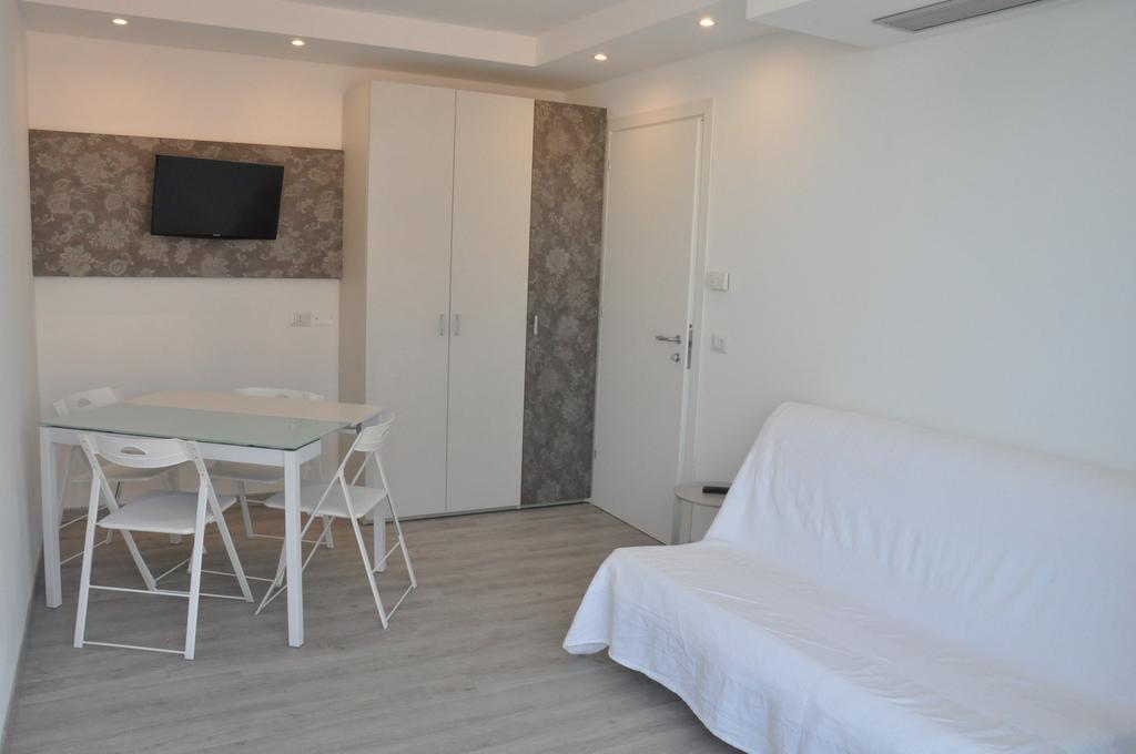 Hotel Thea Беллария-Иджеа-Марина Экстерьер фото